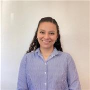 Soy Araceli Mata, ingeniera biotecnóloga con experiencia investigativa, habilidades docentes y compromiso con el aprendizaje